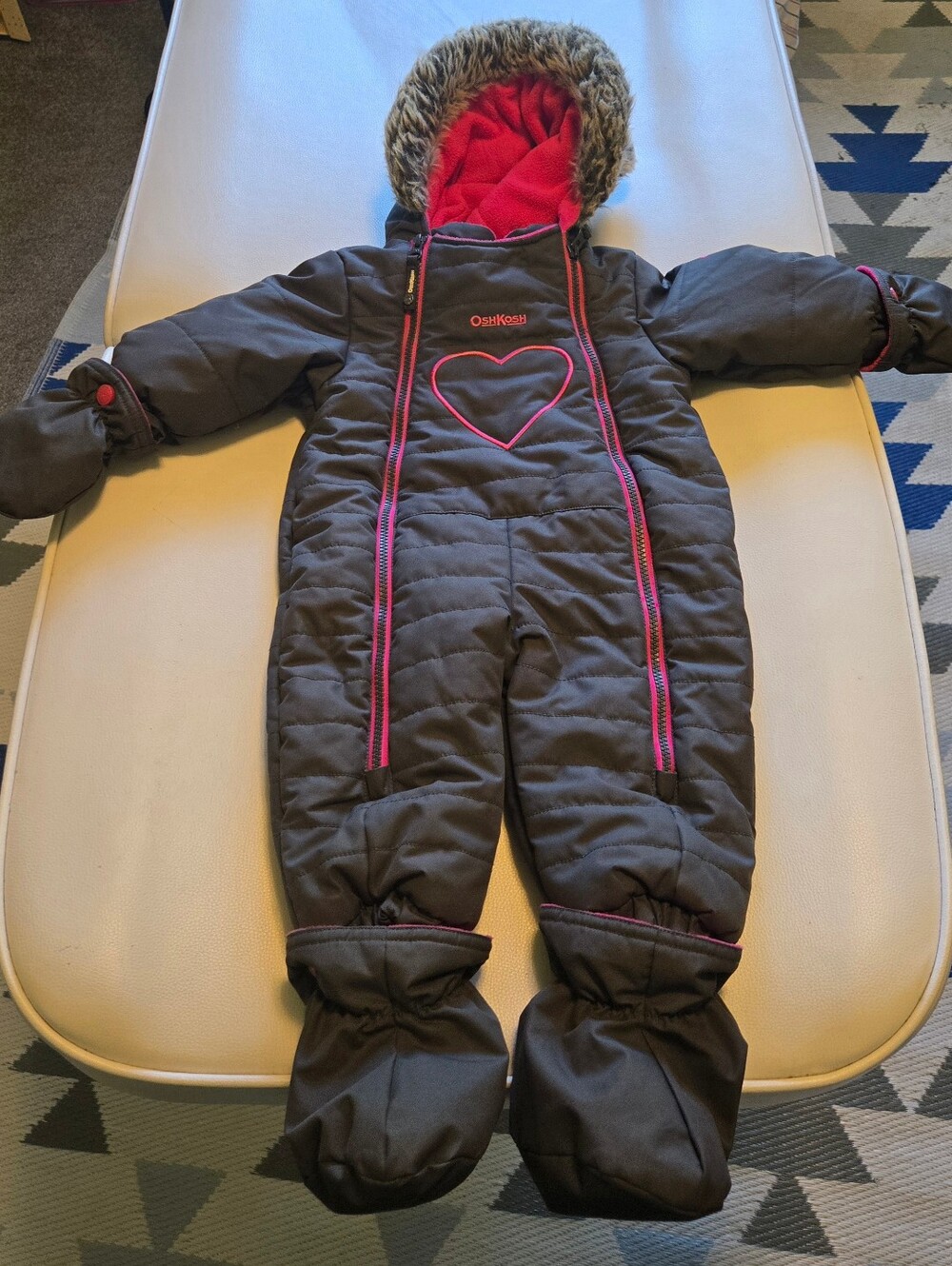 Like New 6-9 Month 1 Piece OshKosh Snowsuit